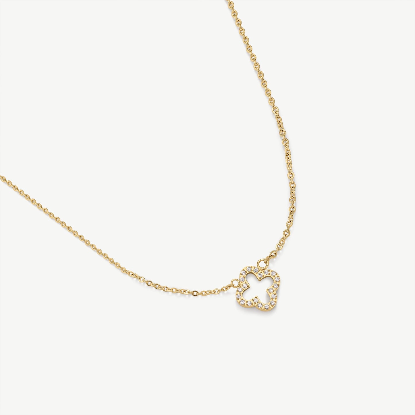 Emma Clover Pendant Necklace