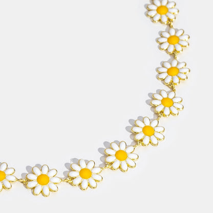 Fiona White Flowers Necklace - Joie d’Or