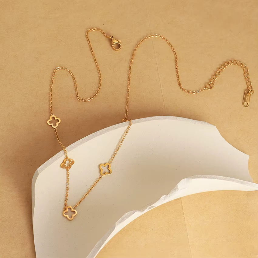 Cloe Clover Necklace
