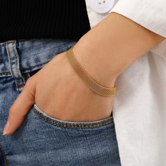Élise Gold Mesh Bracelet