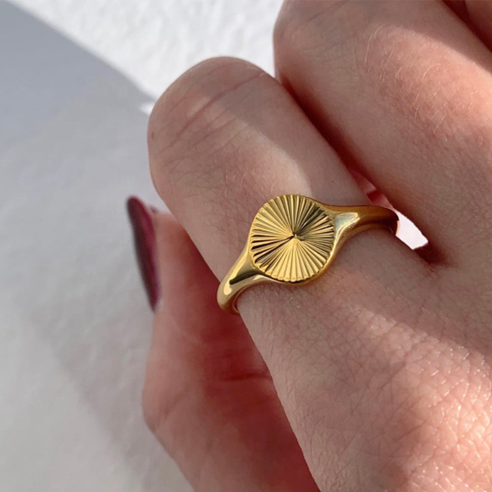 Solana Gold Ring