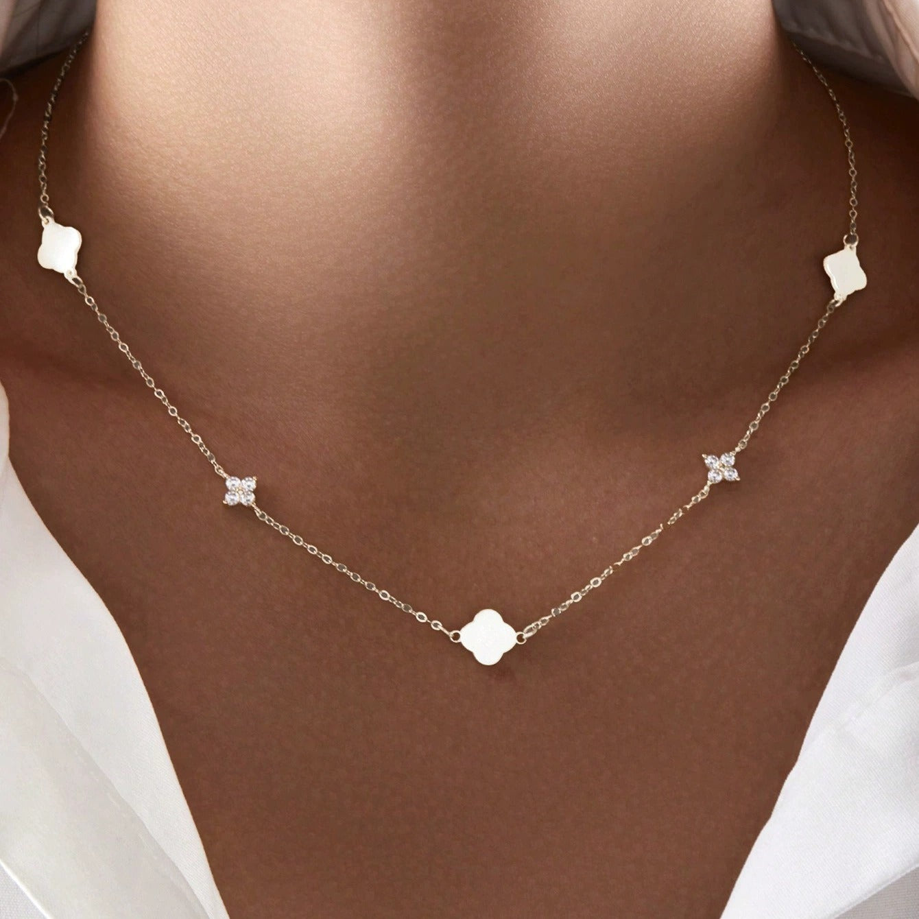 Inès Clover & Crystal Necklace