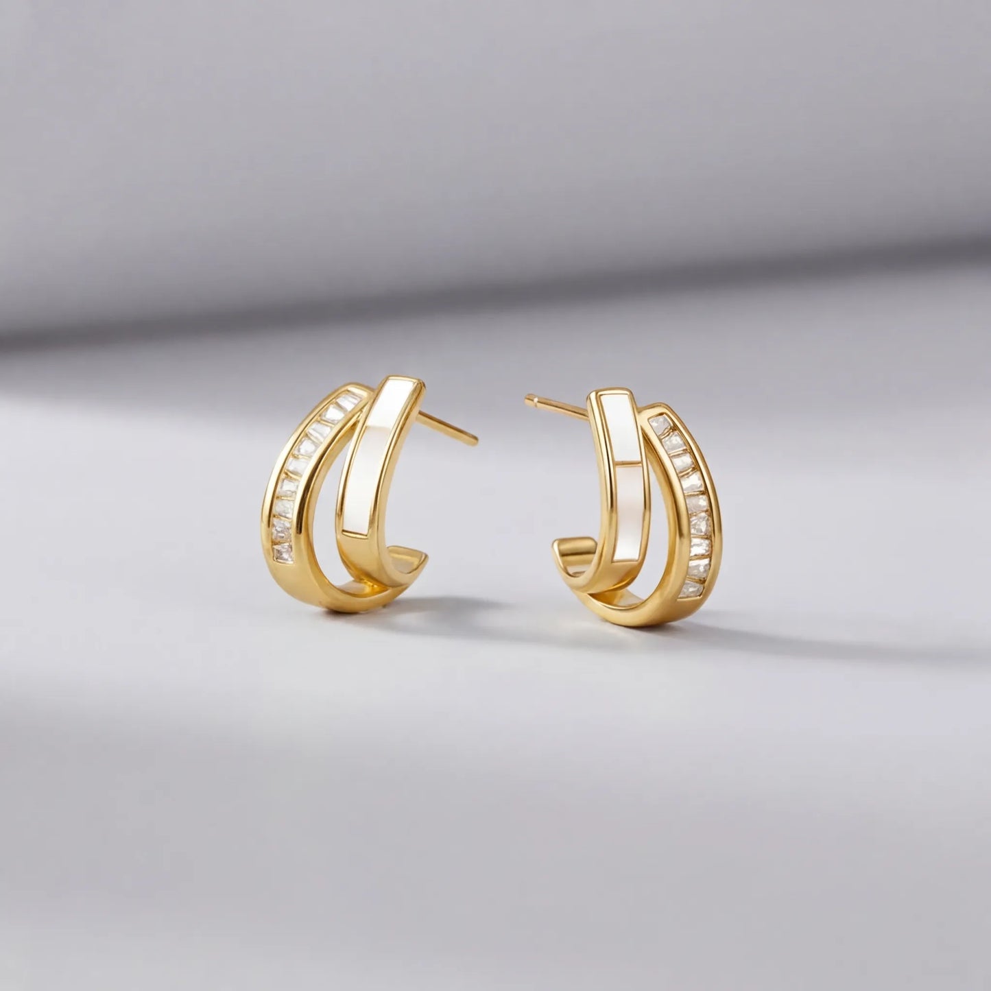 Pearl & Crystal Earrings - Joie d’Or