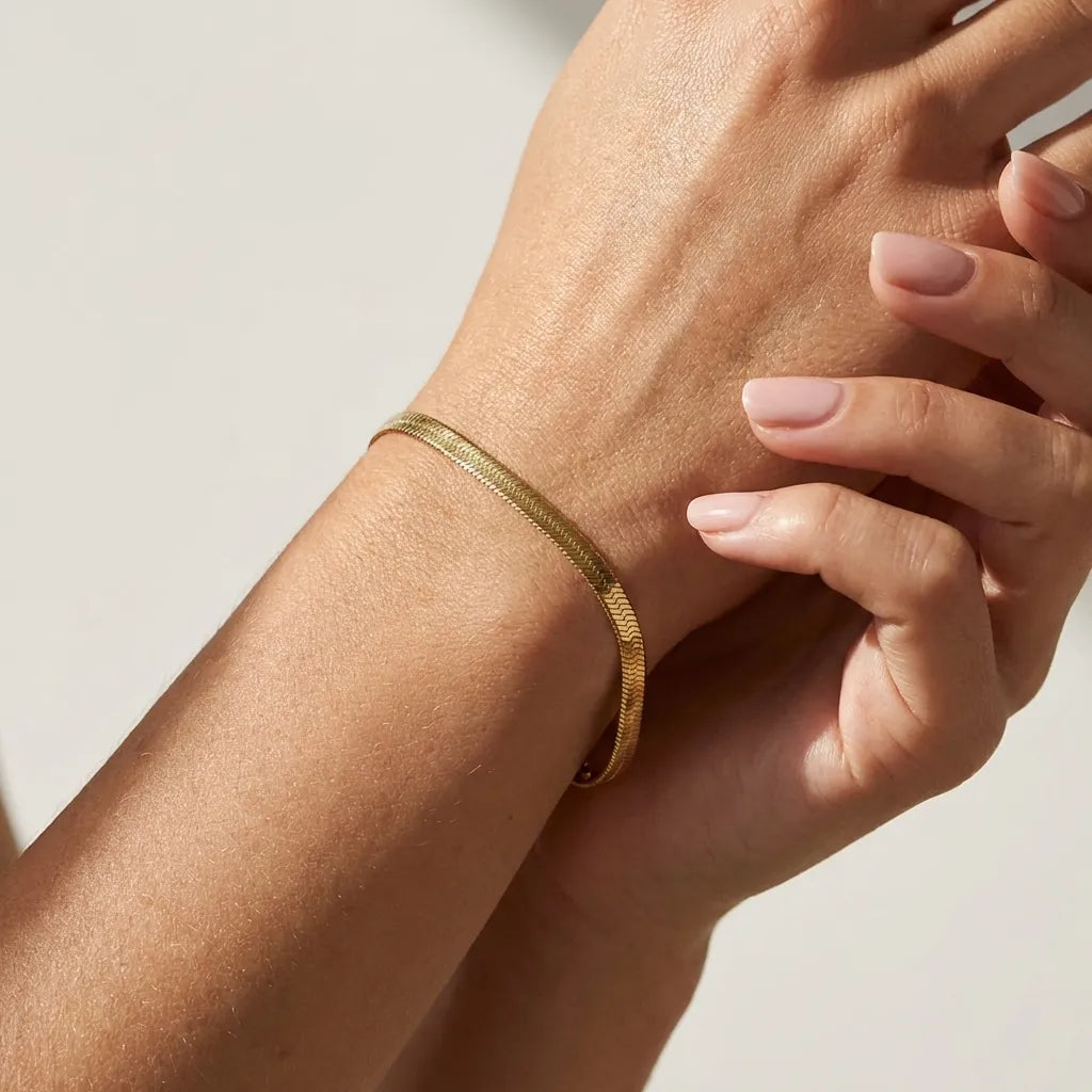 Elizabeth Gold Herringbone Bracelet - Joie d’Or