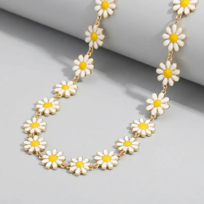 Fiona White Flowers Necklace - Joie d’Or