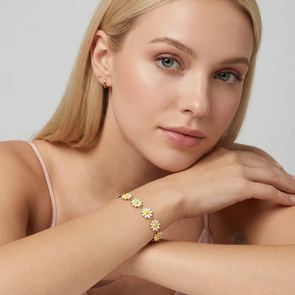 Fiona White Flowers Bracelet - Joie d’Or