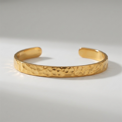 Emma Hamered Gold Bangle - Joie d’Or