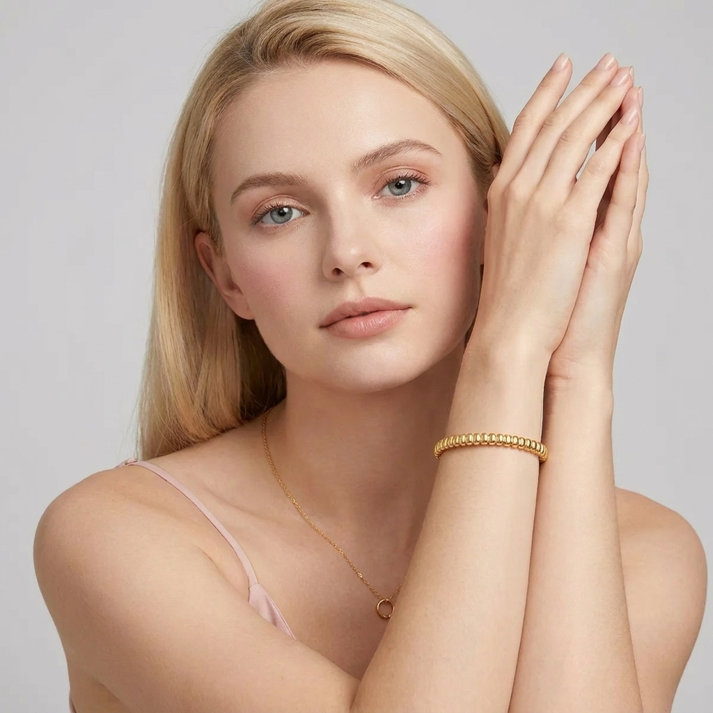 Emma Sculpted Gold Bangle - Joie d’Or