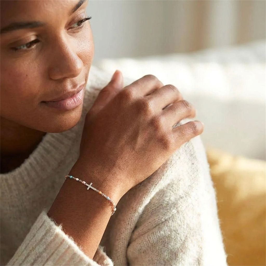 Amélie Cross Bead Bracelet - Joie d’Or