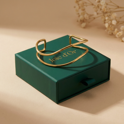 Aurélie Wave Gold Bangle - Joie d’Or
