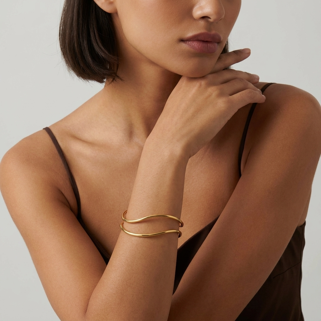 Aurélie Wave Gold Bangle - Joie d’Or