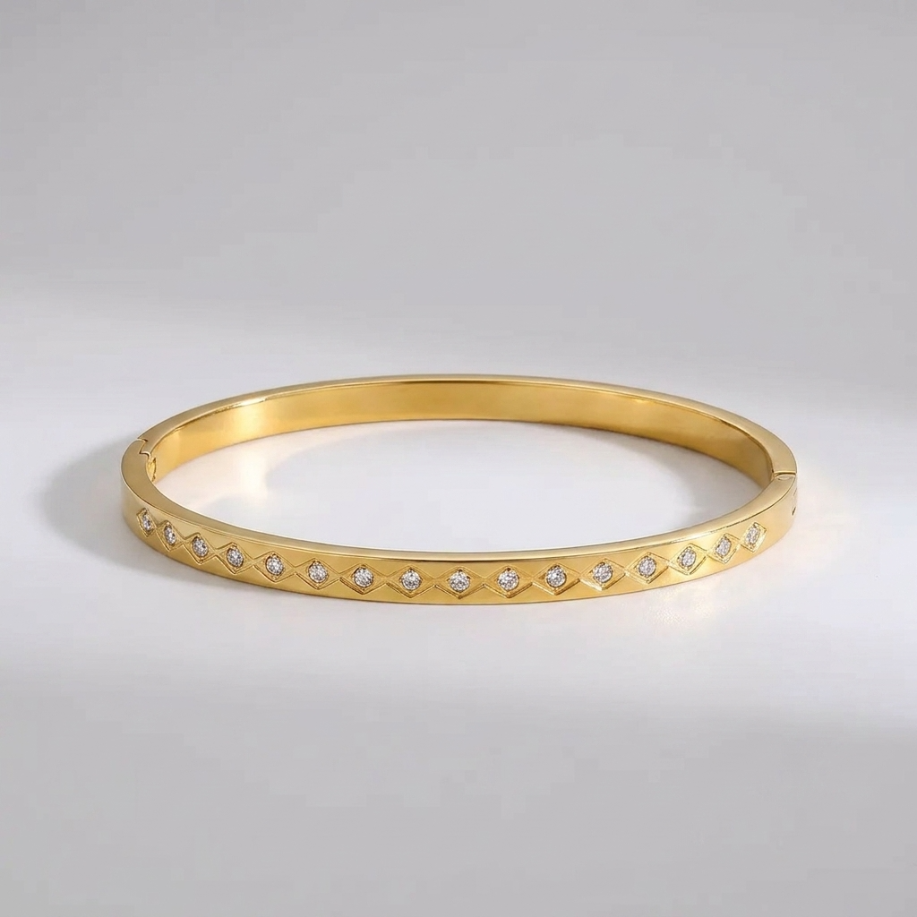 Isabella Pavé Crystal Bangle - Joie d’Or