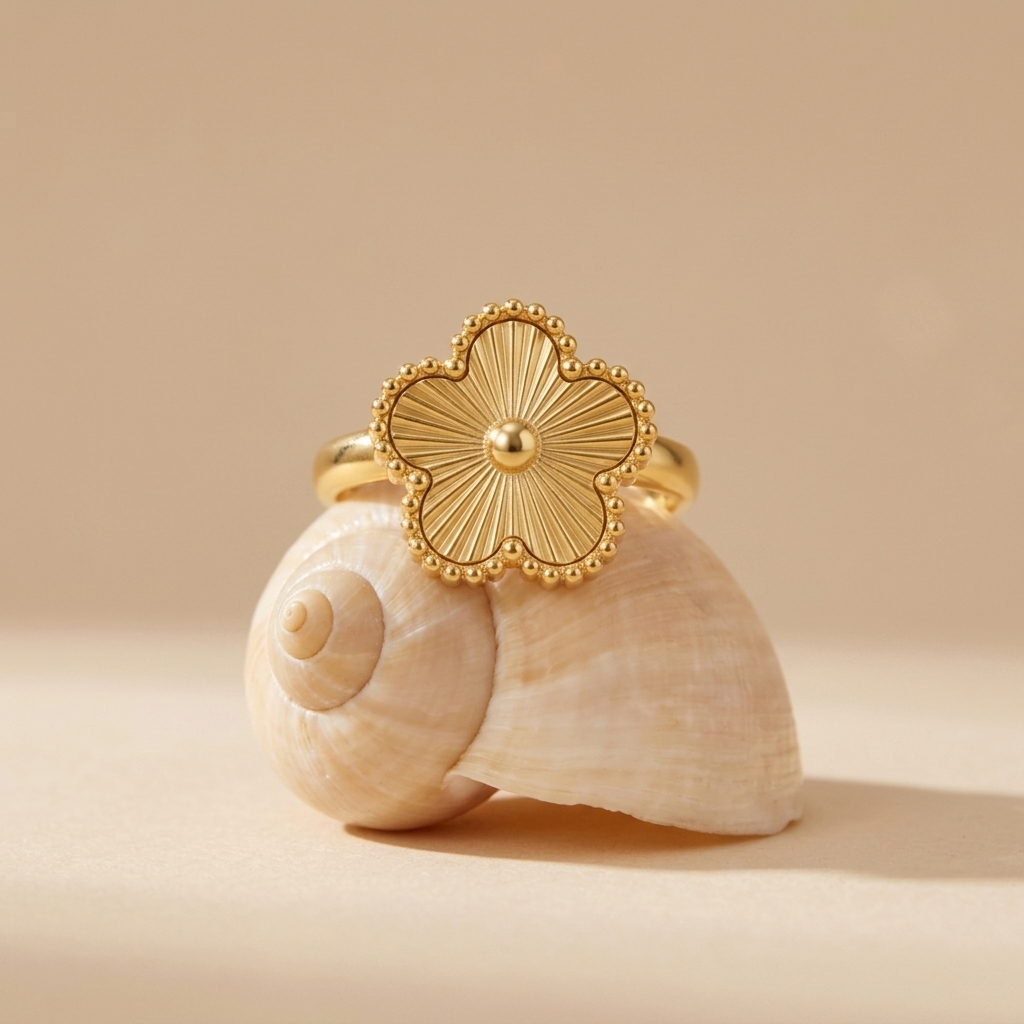 Rowena Gold Flower Ring - Joie d’Or