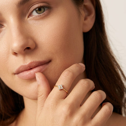 Mia Crystal Clover Ring - Joie d’Or
