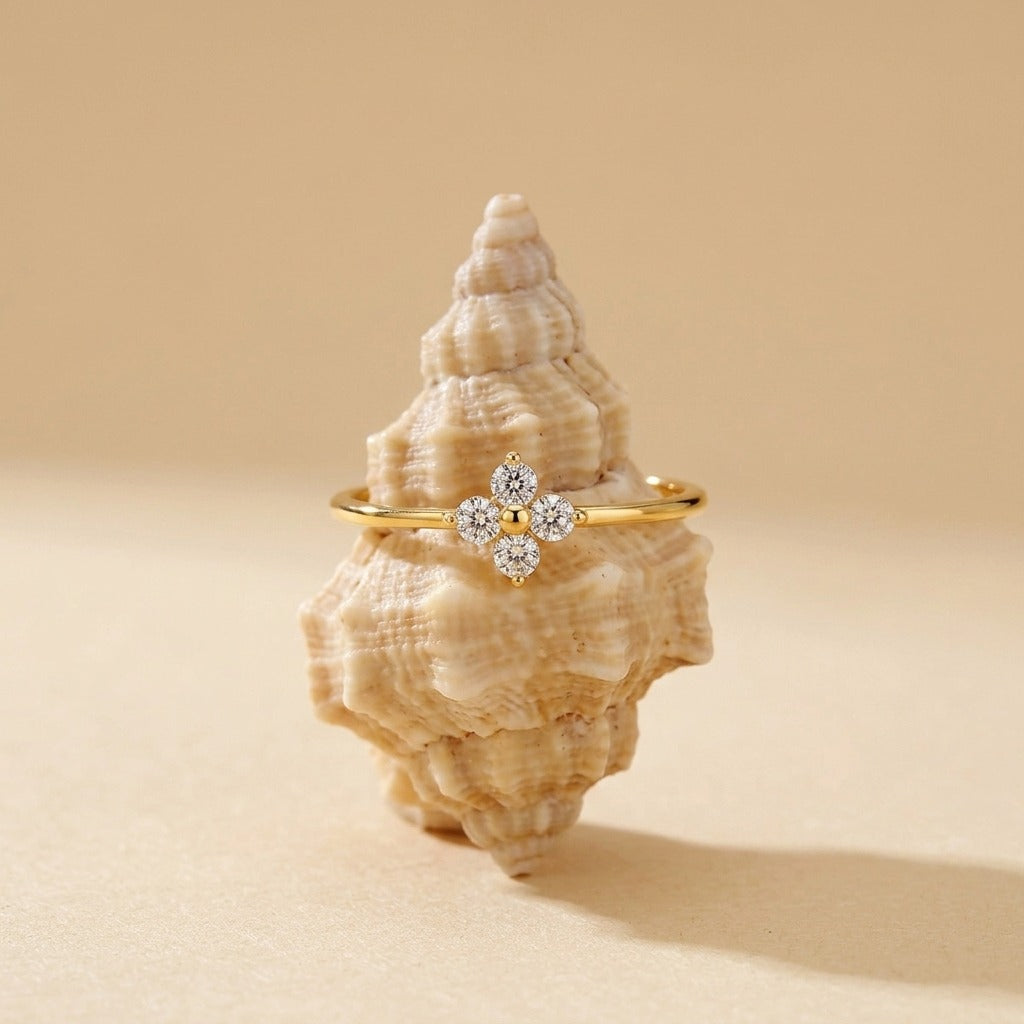Mia Crystal Clover Ring - Joie d’Or