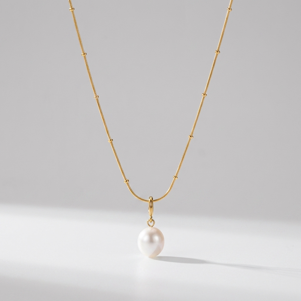 Léa Oval Pearl Charm Necklace - Joie d’Or