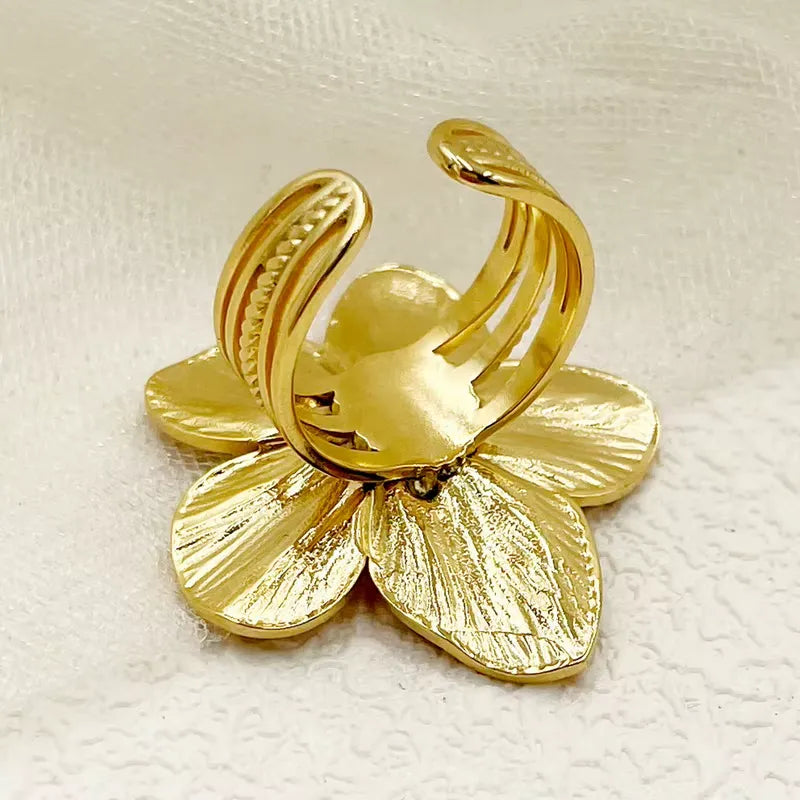 Alina Petal Ring