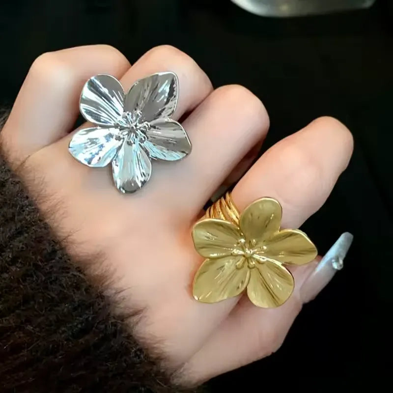 Alina Petal Ring