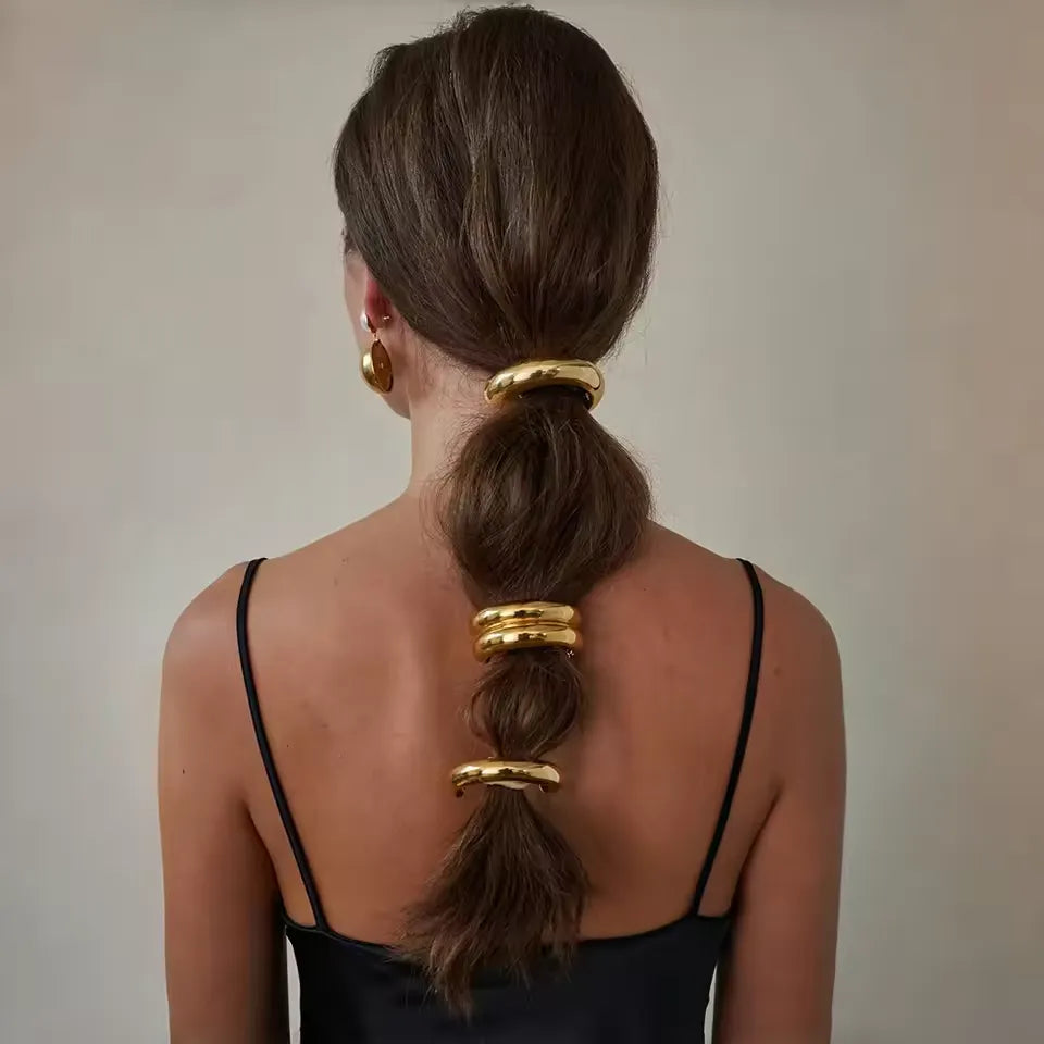 Glossy Arch Pony Cuff