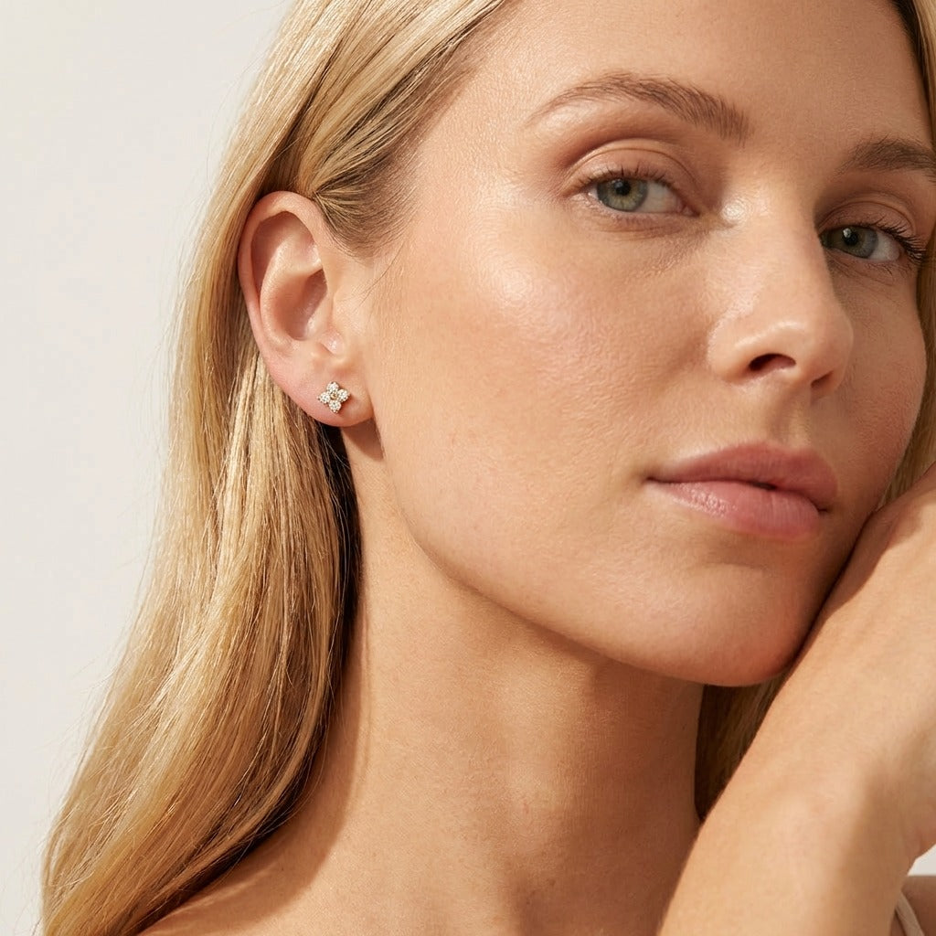 Mia Crystal Studs Earrings - Joie d’Or