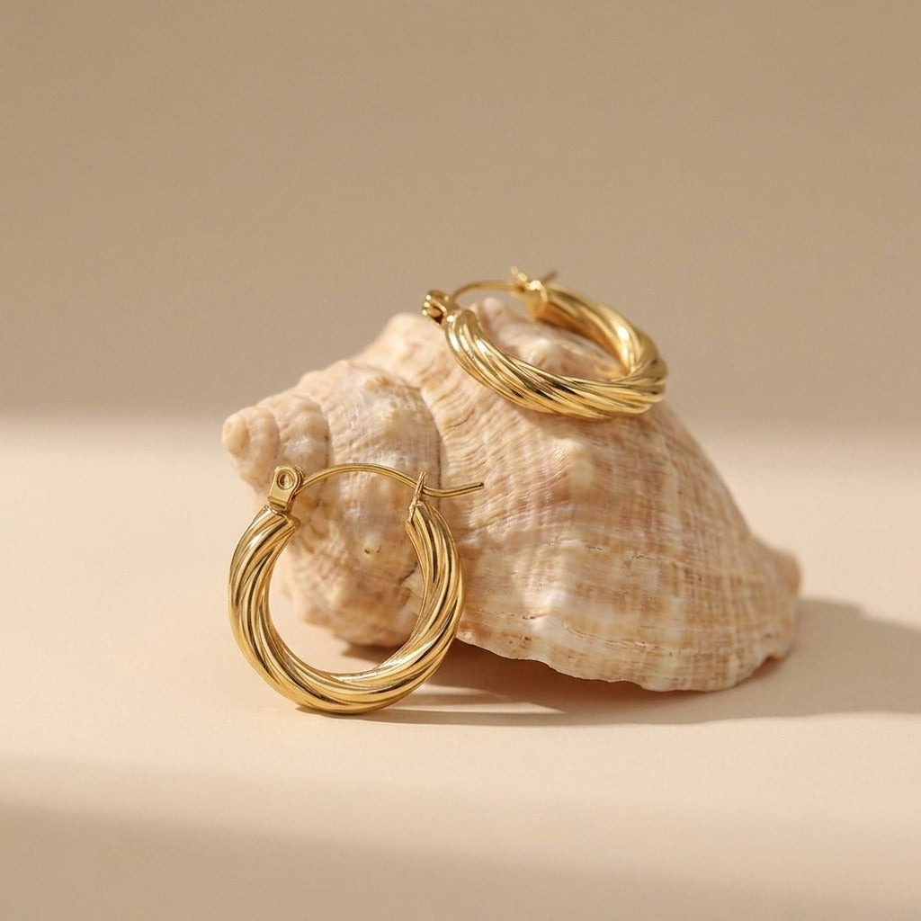 Clara Twist Gold Hoops - Joie d’Or
