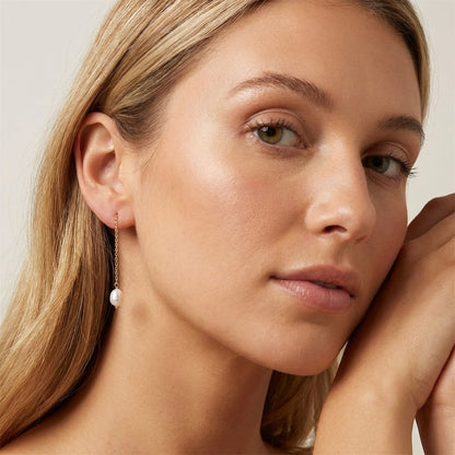 Élise Dainty Pearl Earrings - Joie d’Or