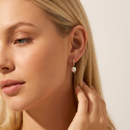 Sara Pave Pearl Earrings - Joie d’Or