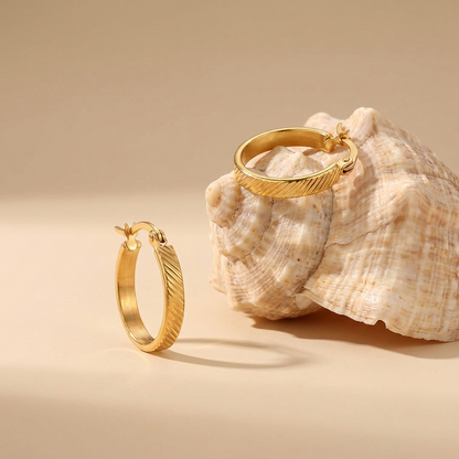 Elanor Gold Earrings - Joie d’Or