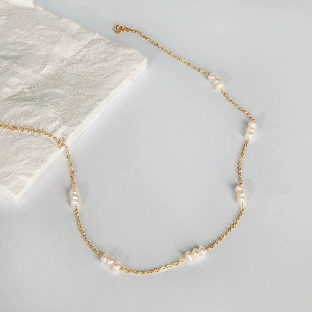 Valentina Tiny Pearls Necklace - Joie d’Or