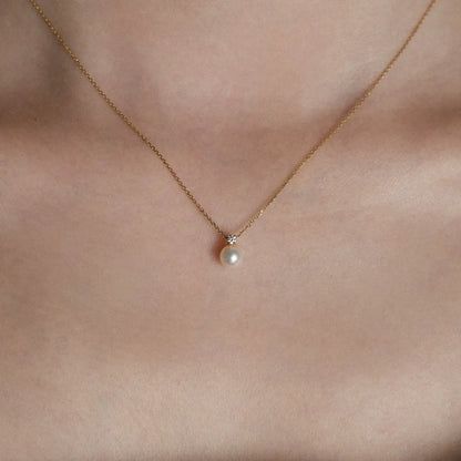 Amélie Classic Pearl Pendant
