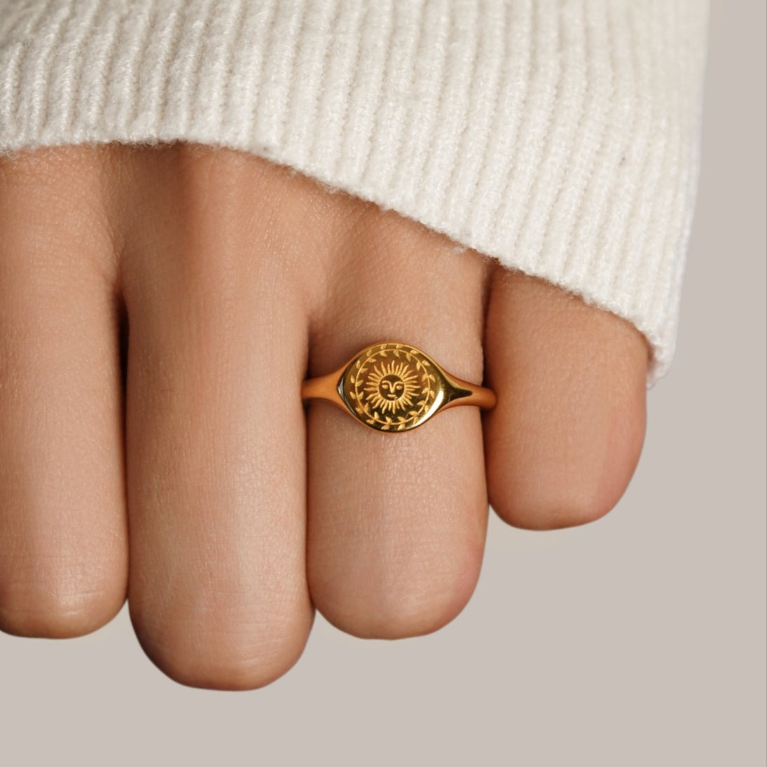 Selestia Gold Ring