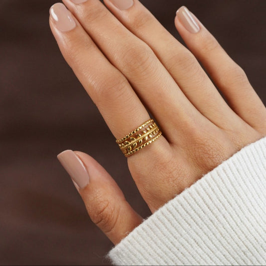 Maria Gold Leaf Ring