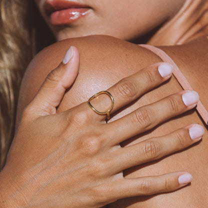 Alice Oval Ring